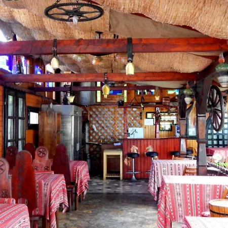 بيت ضيافة Casa Belu 3*